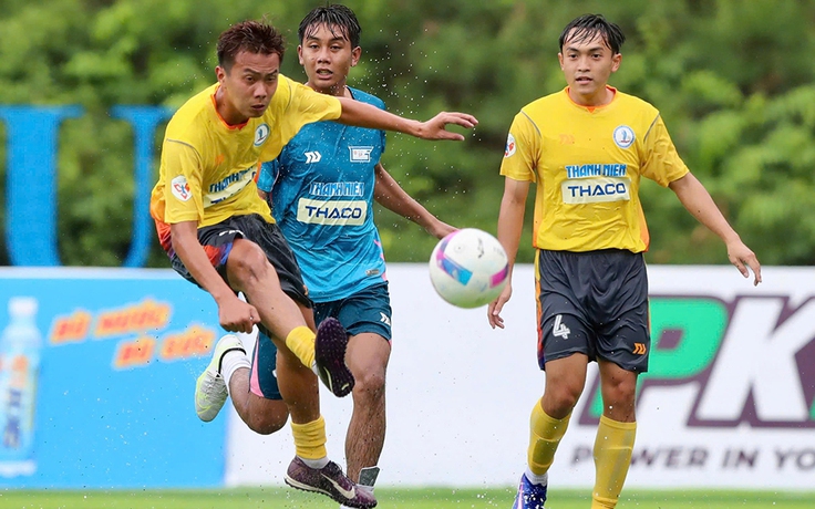 Đội bóng xứ sen hồng thắp lại hy vọng