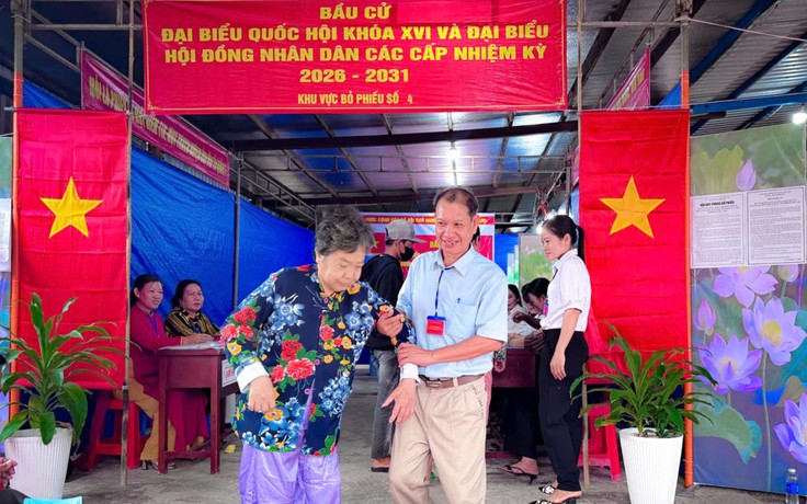 Chỉ hơn 3 giờ bầu cử, cử tri xã đảo ở An Giang bỏ phiếu đạt 100%