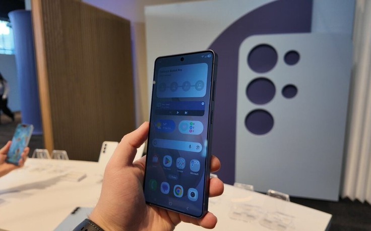 One UI 8.5 không thể mang màn hình chống nhìn trộm đến với Galaxy S25