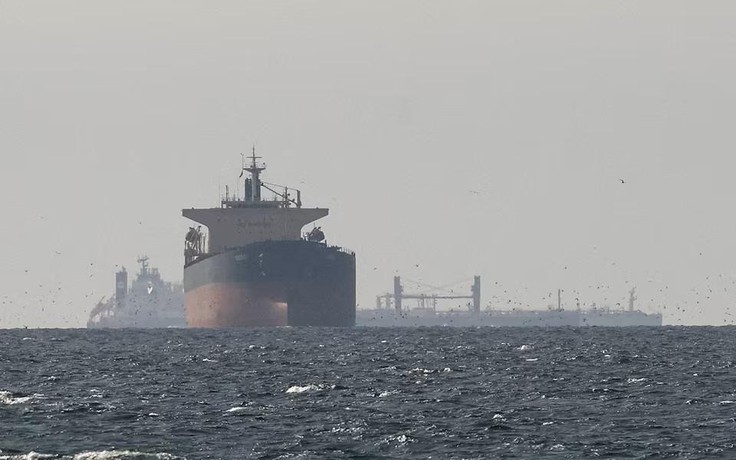 Dầu khí trở thành 'con tin' của cả Mỹ lẫn Iran