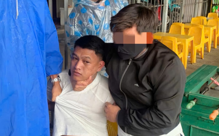 Bắt kẻ siết cổ, cướp bông tai của một phụ nữ cắt rau ngoài đồng