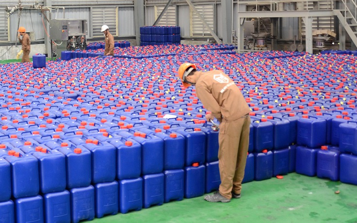 Cổ phiếu hóa chất Đức Giang bị bán tháo sau khi Chủ tịch bị bắt