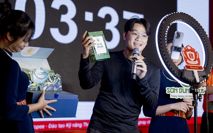 Thương mại điện tử: Khi “lên sàn” chưa đủ - Hành trình từ người bán đến doanh nghiệp số