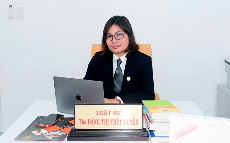 Nhờ xin việc, chạy chức, khi nào mới bị xử lý hình sự?