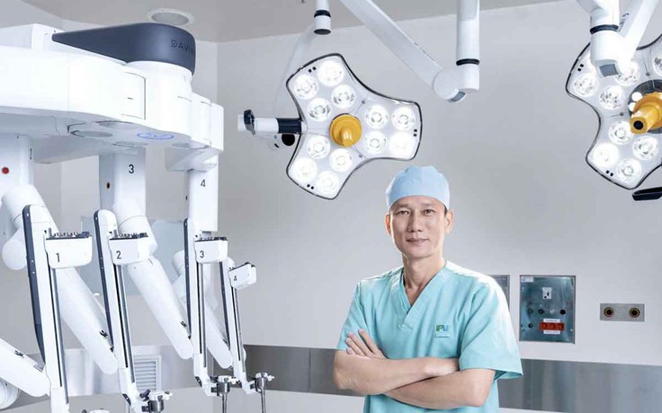 ThS-BS.CKII Đỗ Quang Minh: Chinh phục ca mổ tiết niệu cùng ‘trợ thủ robot’ da Vinci Xi