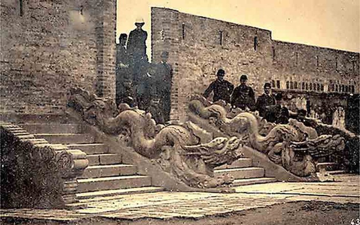 Tăng tốc phục dựng điện Kính Thiên