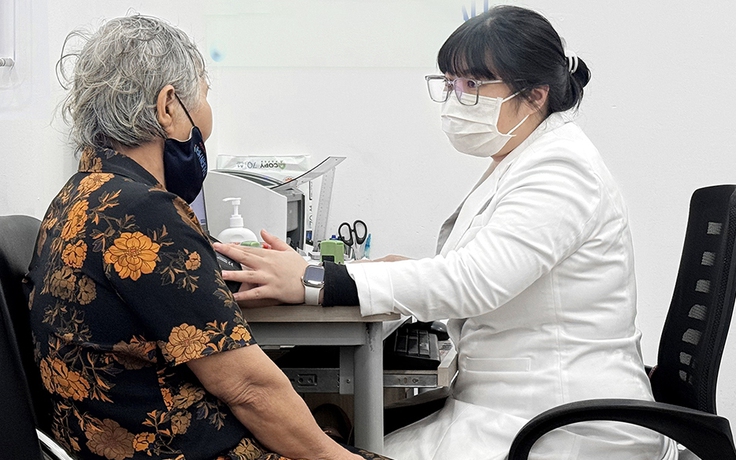 Bác sĩ 24/7: Làm sao phòng viêm não mô cầu hiệu quả?