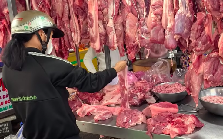 Giá heo hơi hôm nay 2.3.2026: Về dưới 70.000 đồng/kg