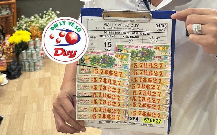 Ủng hộ người bán dạo, khách Vĩnh Long trúng độc đắc 30 tỉ xổ số miền Nam