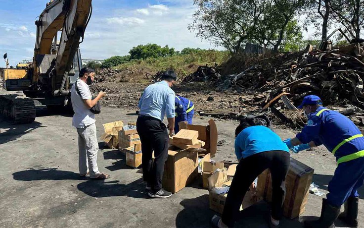 Truy quét hàng giả trên mạng