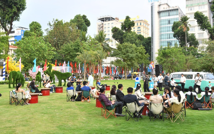 Mê mệt với lễ hội vừa sôi động, lại rất… chill