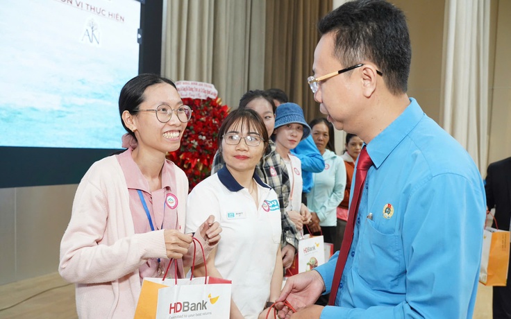 Người lao động nhận đất nền khi tham gia chương trình 'An cư cùng người lao động'