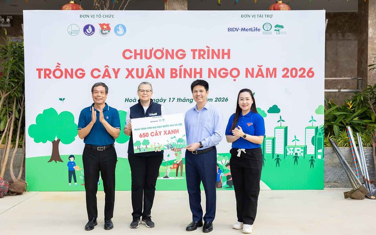 BIDV MetLife tham gia trồng 650 cây xanh tại Đại học Quốc gia Hà Nội