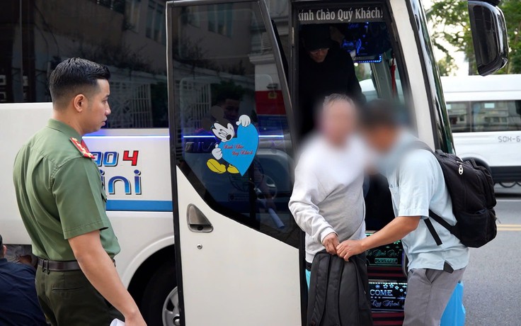 Công an TP.HCM tiếp nhận 34 công dân bị Mỹ trục xuất