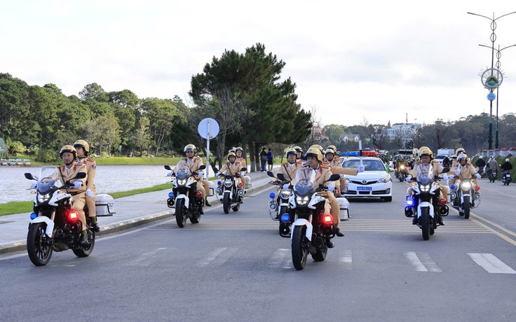 Lâm Đồng: Phương tiện tự ý lắp đặt thiết bị ưu tiên sẽ bị xử lý nghiêm