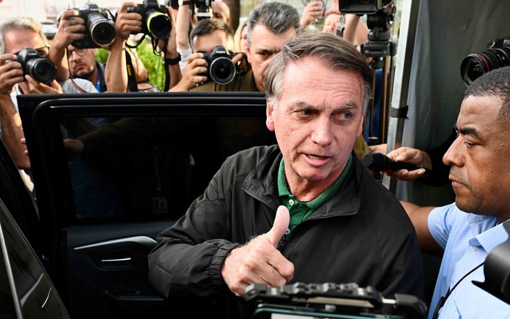 Sức khỏe của cựu Tổng thống Brazil cải thiện, chờ quyết định của tòa