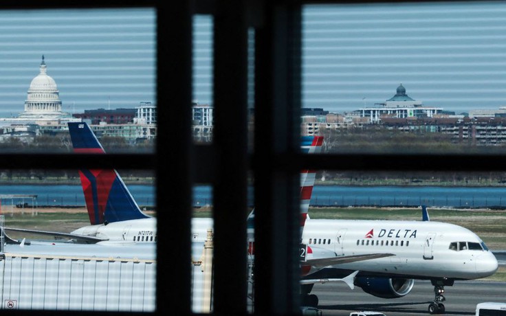 Hãng Delta ngừng dịch vụ đặc biệt cho phía nghị sĩ Mỹ tại các sân bay