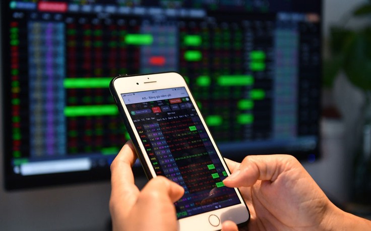 Một cá nhân dùng 26 tài khoản làm giá cổ phiếu bị xử phạt 1,5 tỉ đồng
