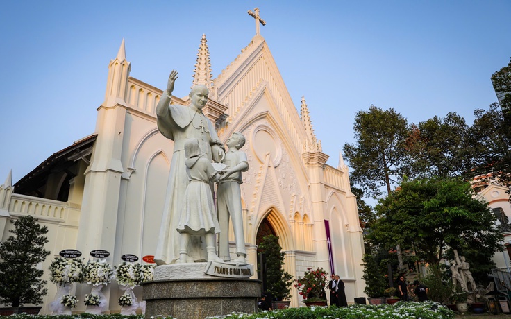 Nhà nguyện 160 năm nơi an táng Đức Hồng y Gioan Baotixita Phạm Minh Mẫn