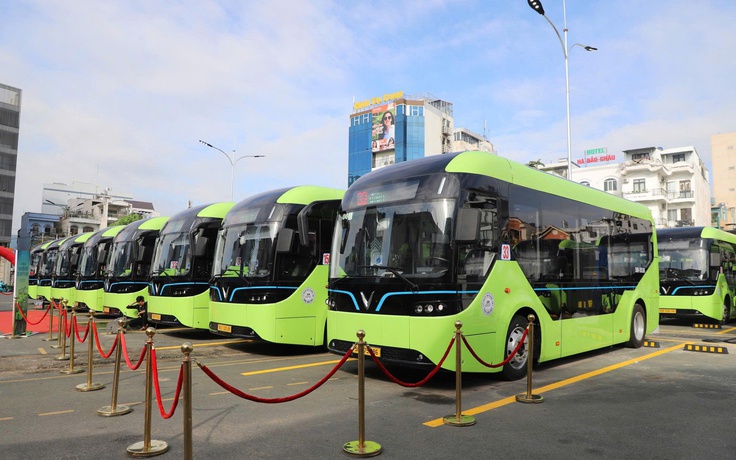 TP.HCM tính cho thuê đất lắp trạm sạc xe điện tại 19 bến xe buýt