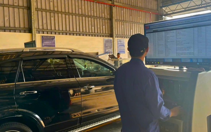 Cục Đăng kiểm giải thích việc chủ xe phải ký cam kết khi kiểm định khí thải