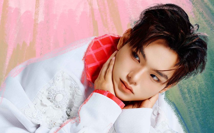 Buitruonglinh tổ chức live concert riêng sau Anh trai 'say hi'