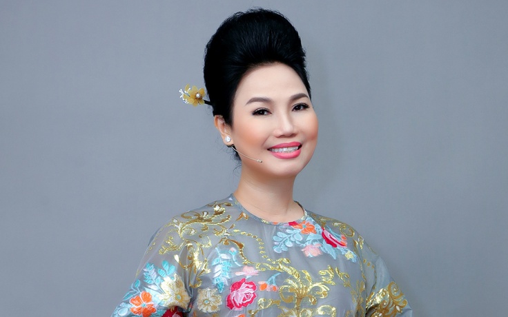 Nữ ca sĩ từng trốn nhà đi hát, bỗng thành giọng ca đình đám của 'Mưa bụi'