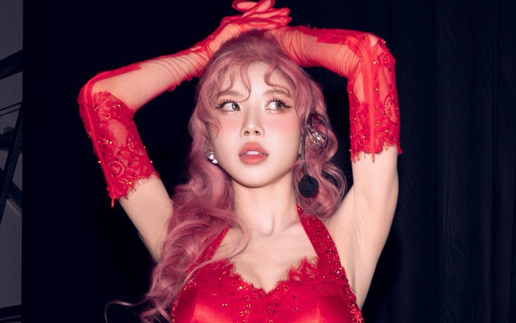 Chị đẹp Việt gây sốt khi tham gia ‘Đạp gió 2026’ tại Trung Quốc là ai?