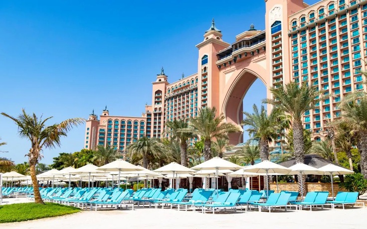 Du khách nhà giàu cũng choáng vì giá cả tăng cao