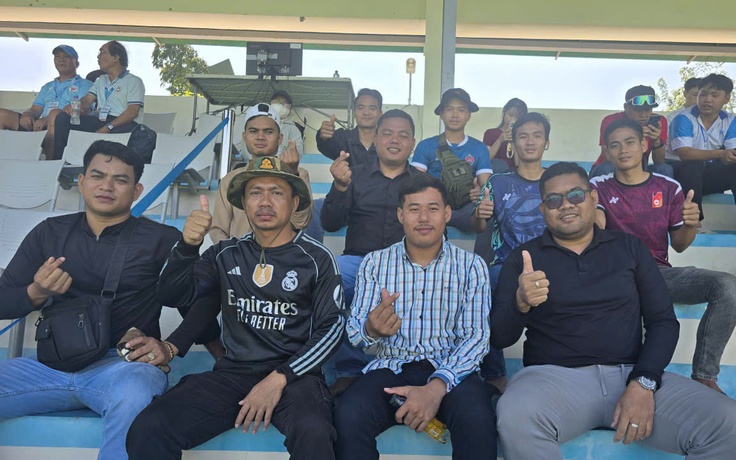 Những CĐV đặc biệt của Trường ĐH Svay Rieng