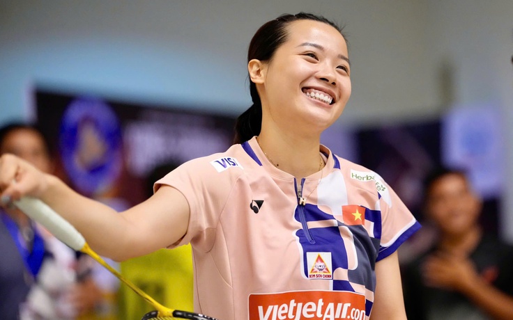 Nguyễn Thùy Linh: Đằng sau ánh hào quang