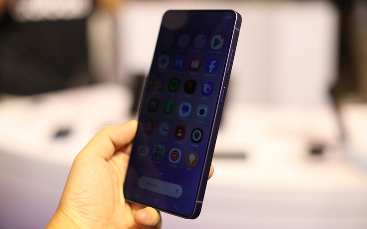 Khám phá màn hình chống nhìn trộm trên Galaxy S26 Ultra