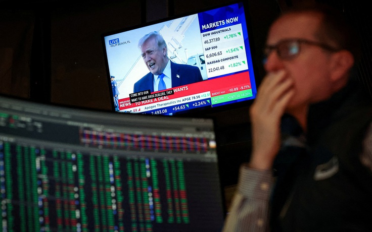 Giá dầu tăng vọt, thị trường toàn cầu chao đảo