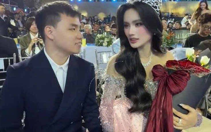 Hoa hậu Ý Nhi 'gây sốt' khi công khai khoảnh khắc tình tứ bên bạn trai