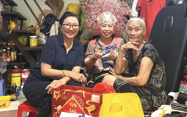 'Quái kiệt' cải lương Bo Bo Hoàng tuổi 79: Không bệnh, không nợ đã là hạnh phúc