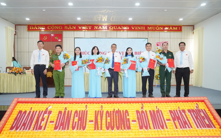 Ông Huỳnh Văn Sơn tái đắc cử Chủ tịch HĐND phường Thuận An nhiệm kỳ 2026 - 2031