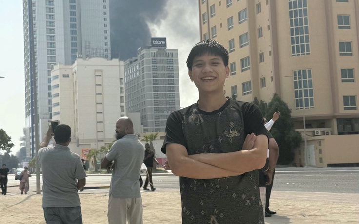 Chàng trai Nghệ An quay cảnh tên lửa bay trên trời Trung Đông, dân mạng lo lắng