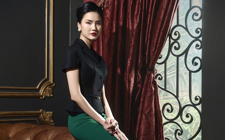 Áo và chân váy, cặp đôi cổ điển tưởng đơn giản mà đẹp bất ngờ