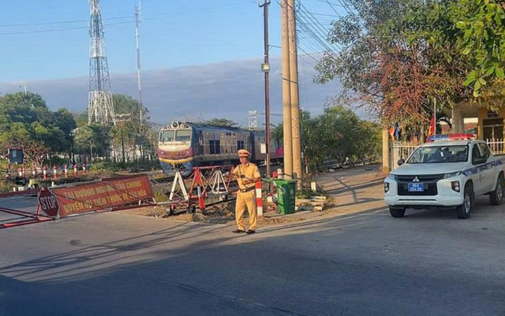 32 người bị xử phạt vì băng qua đường sắt lúc đã có tín hiệu tàu