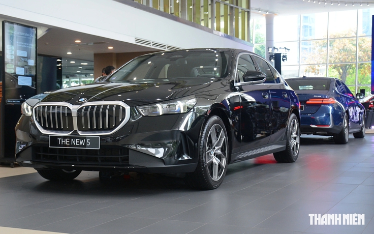 5 mẹo giúp ô tô màu đen sáng bóng, không bị trầy xước