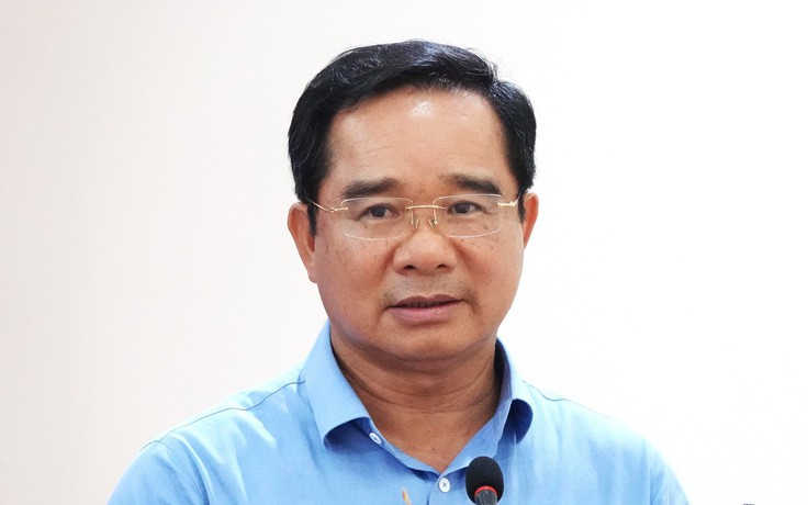 Chủ tịch TP.HCM mong người dân bàn giao mặt bằng, sớm mở rộng quốc lộ 22