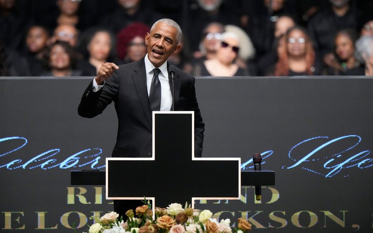 Ông Obama ngầm công kích ông Trump