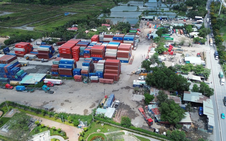 Hàng loạt vi phạm tại các bãi xe tự phát, phường Cát Lái ra quân xử lý