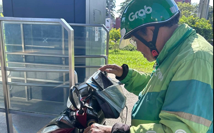 Shipper chật vật khi giá xăng tăng