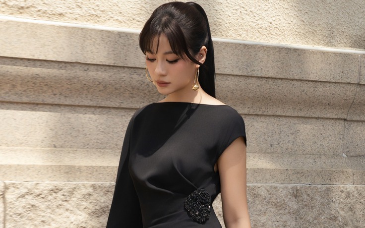 Đầm đen tối giản, lựa chọn 'chân ái' cho những ngày lười