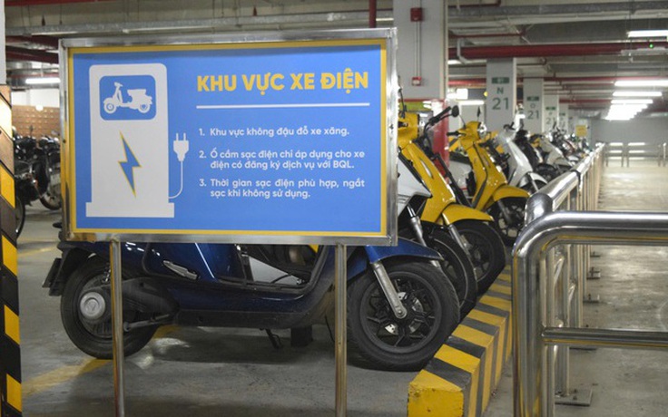 Thủ tướng yêu cầu đẩy nhanh hạ tầng trạm sạc xe điện tại chung cư