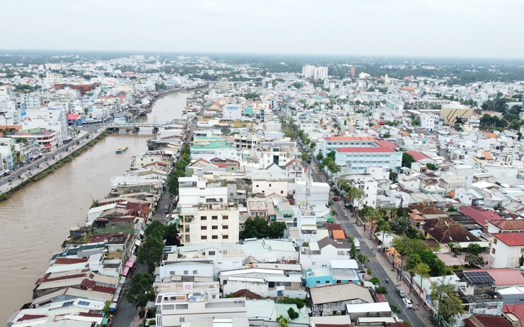 Chủ tịch UBND tỉnh Đồng Tháp chỉ đạo xử lý hơn 500 nhà, đất dôi dư