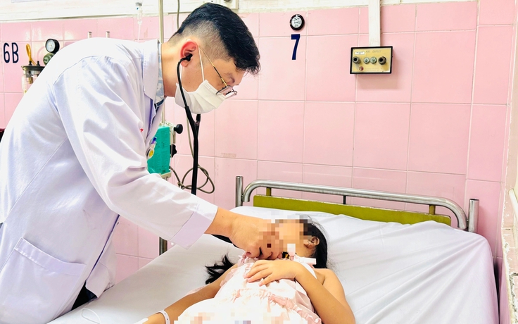 Vụ 148 học sinh nghi ngộ độc thực phẩm: Bữa ăn có gà kho gừng, bánh flan