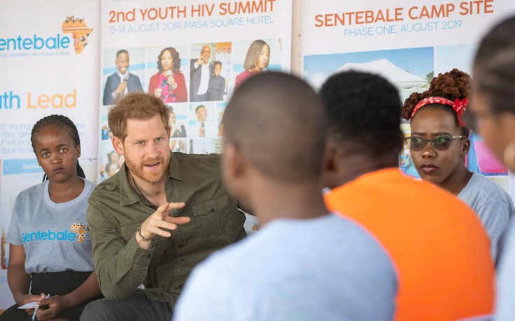 Hoàng tử Harry bị tổ chức từ thiện do chính mình thành lập khởi kiện