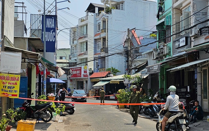 Cháy nhà trọ tại TP.HCM, 2 người chết: Khoảnh khắc sinh tử thả bé gái từ lầu cao xuống